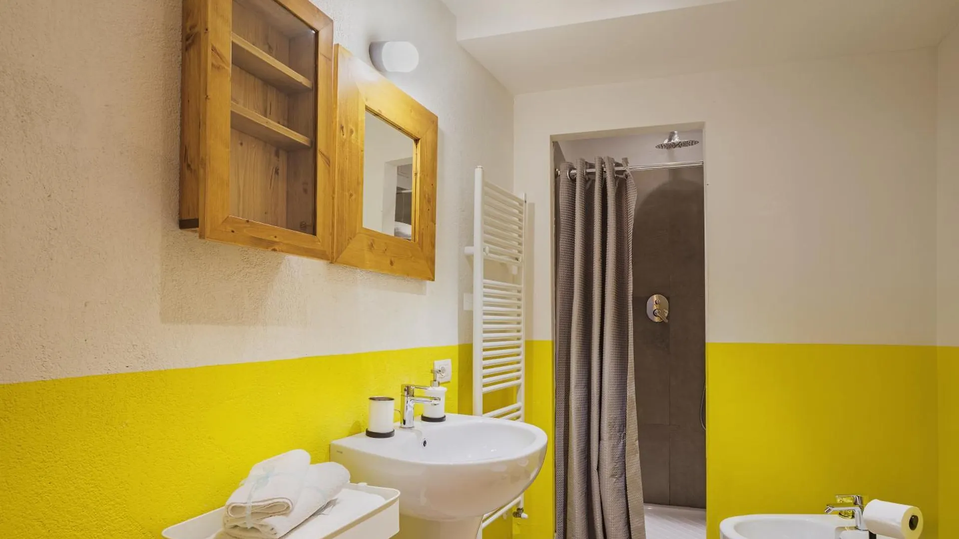 Residenza Degli Artisti Apartments Lucca 0*,  Italy